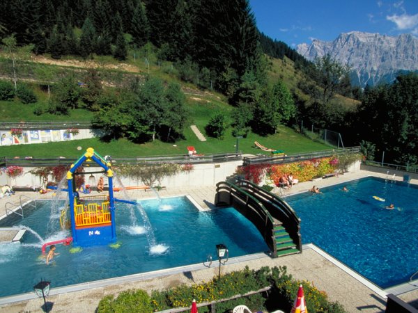 c_tiroler_zugspitz_arena_panobad71.jpg