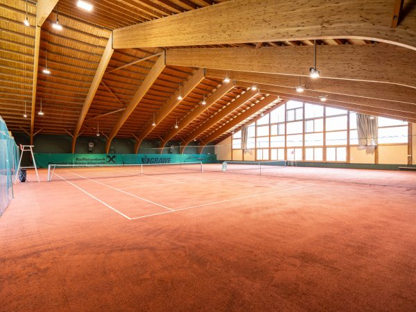 tennishalle-ehrwald-c-tiroler-zugspitz-arena-valentin-schennach.jpg tennishalle-ehrwald-c-tiroler-zugspitz-arena-valentin-schennach.jpg