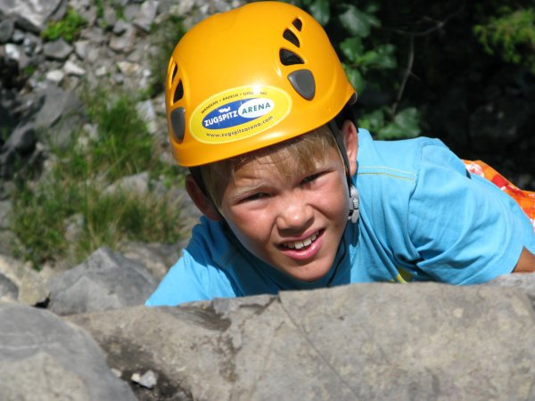 c_alpenblick_klettern-fels.jpg c_alpenblick_klettern-fels.jpg
