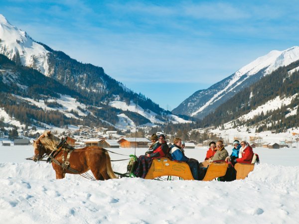 c_zugspitz_arena_tirol_kutsche.jpg c_zugspitz_arena_tirol_kutsche.jpg